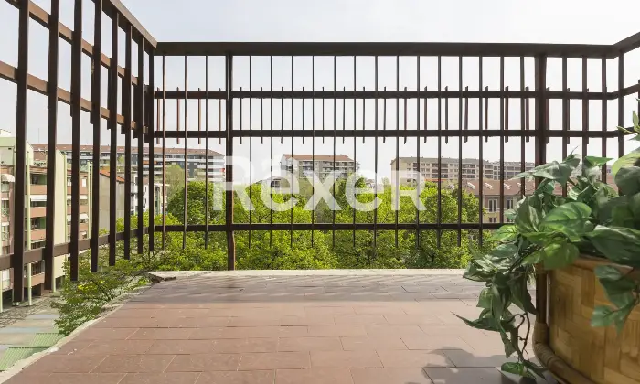 Rexer-Torino-Ampio-appartamento-con-box-auto-Altro