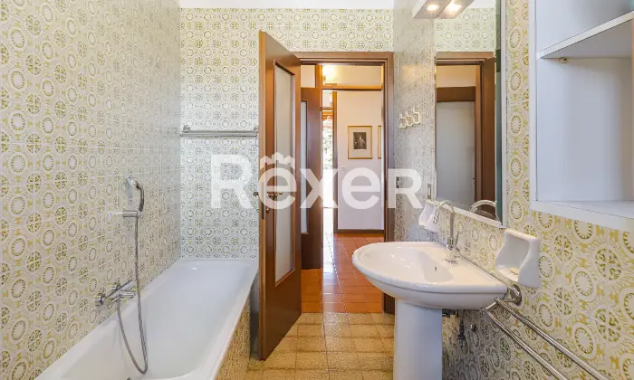 Rexer-Udine-Appartamento-camere-e-box-auto-Altro