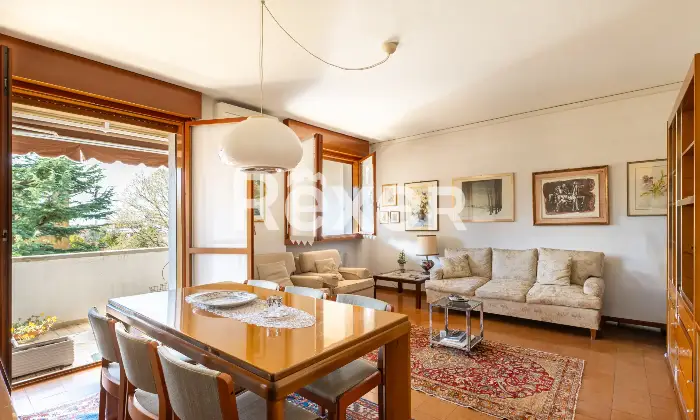 Rexer-Udine-Appartamento-camere-e-box-auto-Altro