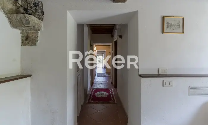 Rexer-Arezzo-Santa-Maria-La-Rassinata-Arezzo-Prestigioso-Casale-in-Pietra-con-Tenuta-Altro