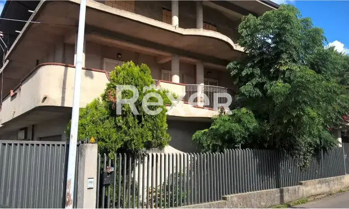 Rexer-Oppido-Mamertina-Ampio-appartamento-con-mansarda-e-giardino-privato-con-ingresso-indipendente-Oppido-Mamertina-RC-Altro