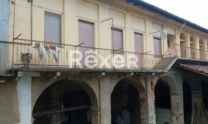 Rexer-Trino-Casale-storico-in-vendita-in-via-Carmine-a-Trino-Altro