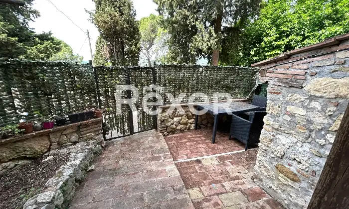 Rexer-Montecampano-Appartamento-su-due-livelli-con-cortile-Altro