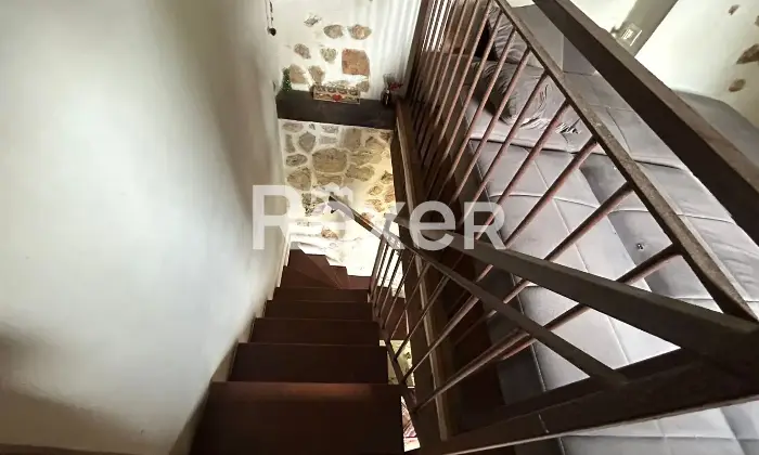 Rexer-Montecampano-Appartamento-su-due-livelli-con-cortile-Altro