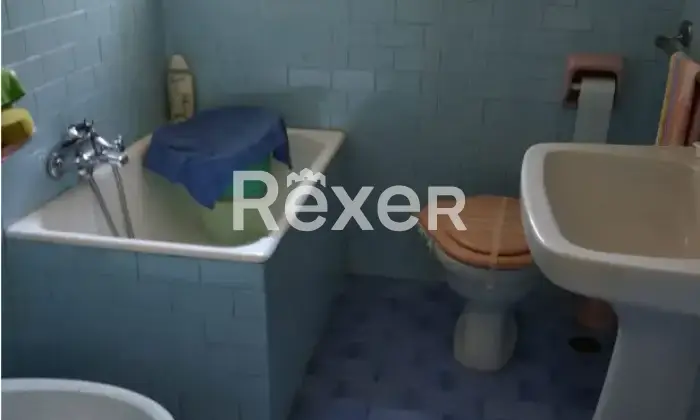 Rexer-Vico-Nel-Lazio-Casa-indipendente-in-vendita-in-Via-Guglielmo-Marconi-a-Vico-nel-Lazio-Altro