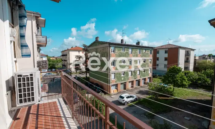 Rexer-San-Giovanni-in-Persiceto-Trilocale-con-balcone-box-e-posto-auto-Altro