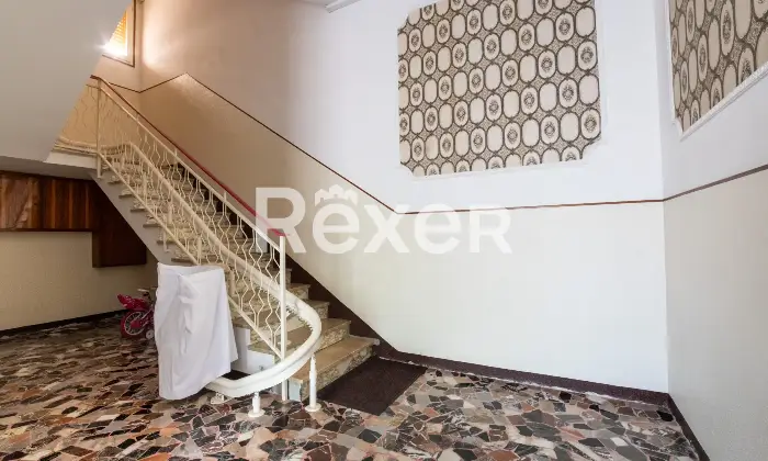Rexer-San-Giovanni-in-Persiceto-Trilocale-con-balcone-box-e-posto-auto-Altro