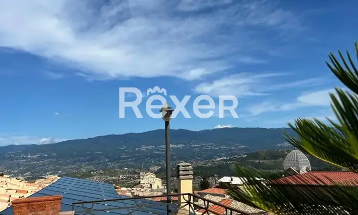 Rexer-Cerisano-Dimora-storica-di-prestigio-nel-cuore-di-Cerisano-Terrazzo