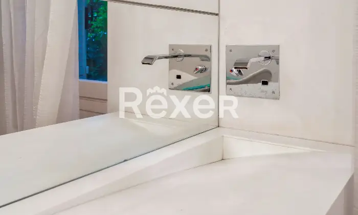 Rexer-Brescia-Ampio-Trilocale-con-posto-auto-coperto-Altro