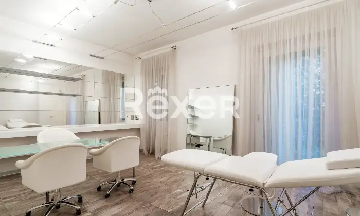 Rexer-Brescia-Ampio-Trilocale-con-posto-auto-coperto-Altro