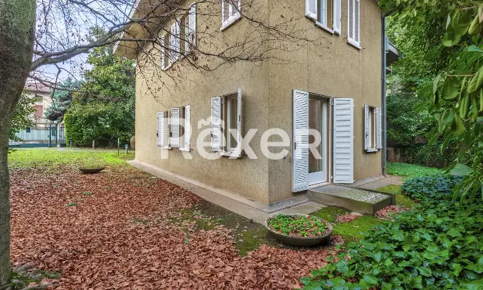 Rexer-Brescia-Ampio-Trilocale-con-posto-auto-coperto-Altro