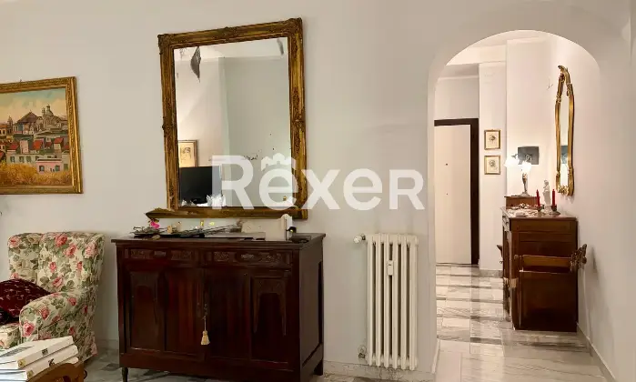 Rexer-Roma-Appartamento-con-portineria-Altro