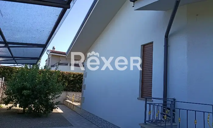 Rexer-Cinquefrondi-Villa-indipendente-in-vendita-in-Contrada-Grec-a-Cinquefrondi-Altro