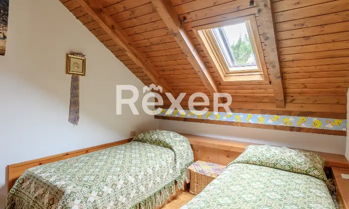 Rexer-Gallio-Appartamento-su-due-livelli-con-posto-auto-e-cantina-Altro