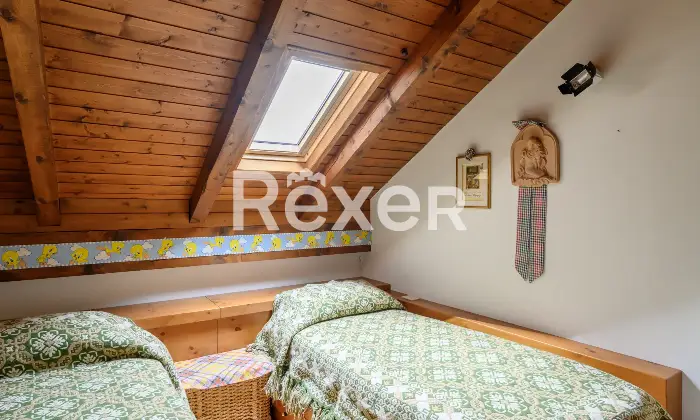 Rexer-Gallio-Appartamento-su-due-livelli-con-posto-auto-e-cantina-Altro