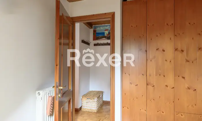 Rexer-Gallio-Appartamento-su-due-livelli-con-posto-auto-e-cantina-Altro