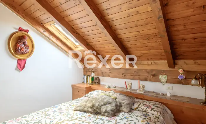 Rexer-Gallio-Appartamento-su-due-livelli-con-posto-auto-e-cantina-Altro