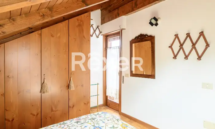 Rexer-Gallio-Appartamento-su-due-livelli-con-posto-auto-e-cantina-Altro