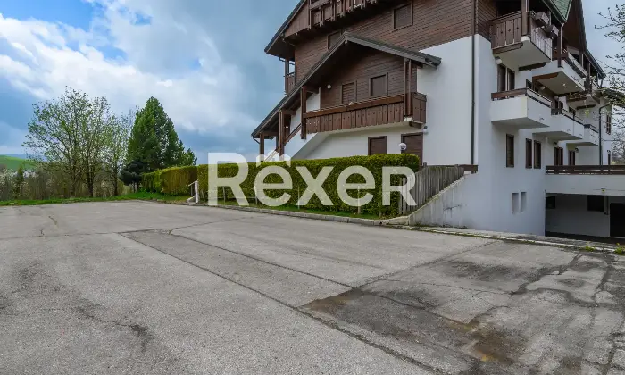 Rexer-Gallio-Appartamento-su-due-livelli-con-posto-auto-e-cantina-Altro