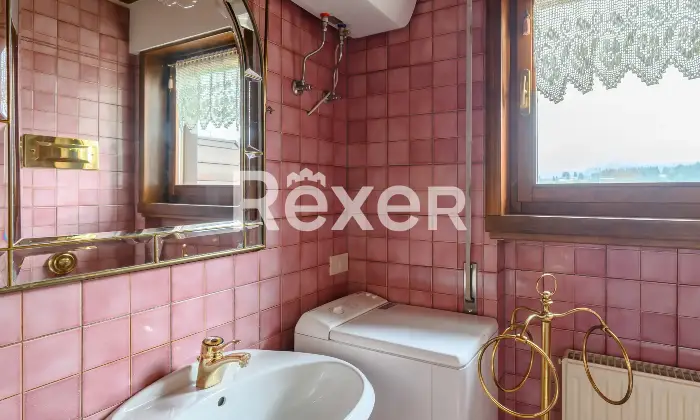 Rexer-Gallio-Appartamento-su-due-livelli-con-posto-auto-e-cantina-Altro