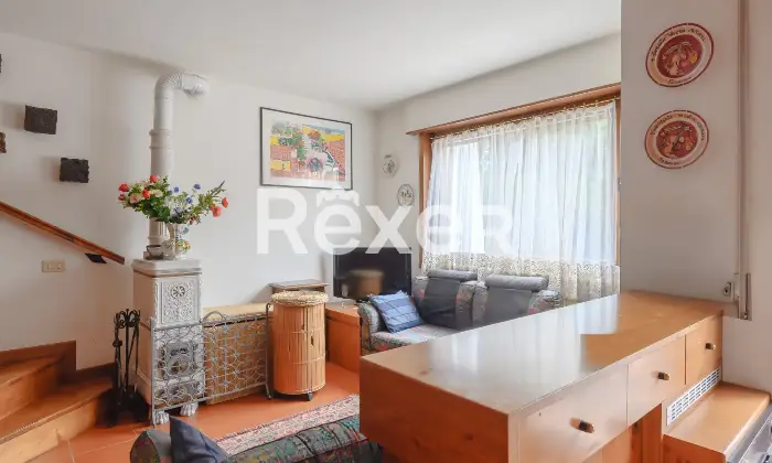 Rexer-Gallio-Appartamento-su-due-livelli-con-posto-auto-e-cantina-Altro