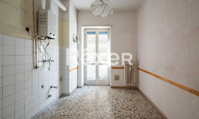 Rexer-Rho-Due-locali-con-cucina-abitabile-Altro