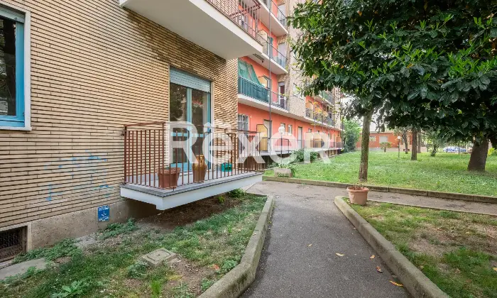 Rexer-Rho-Due-locali-con-cucina-abitabile-Altro