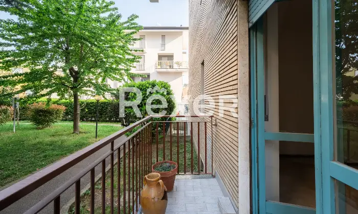 Rexer-Rho-Due-locali-con-cucina-abitabile-Altro