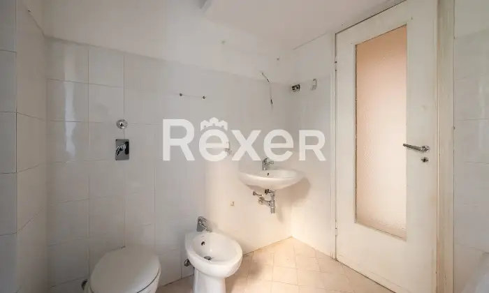 Rexer-Rho-Due-locali-con-cucina-abitabile-Altro