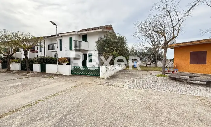 Rexer-Nicotera-Villetta-a-schiera-in-complesso-turistico-Altro