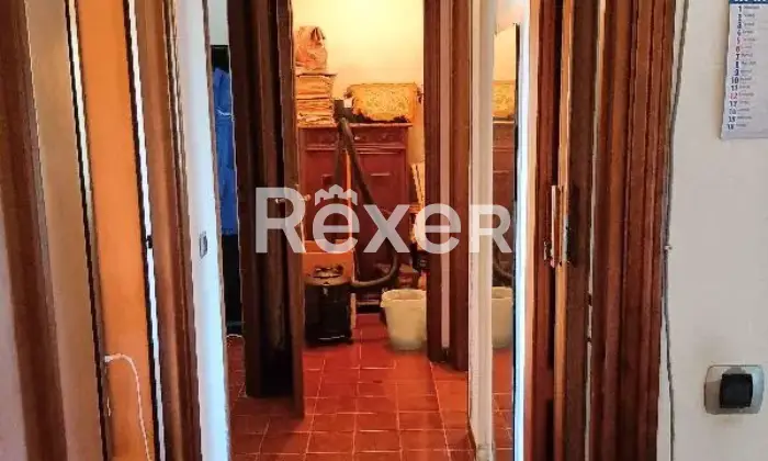 Rexer-Cerveteri-Spazioso-appartamento-su-due-piani-con-giardino-balcone-camino-Disimpegno