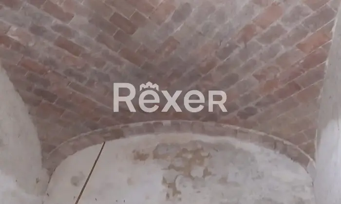 Rexer-Poggibonsi-Casale-in-vendita-Cantina