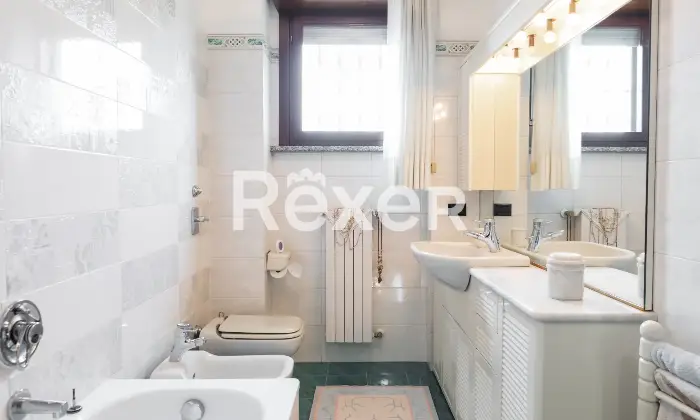 Rexer-San-Donato-Milanese-Trilocale-doppi-servizi-con-box-auto-Altro