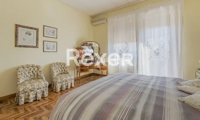 Rexer-Cesano-Vendesi-villa-bifamiliare-Altro