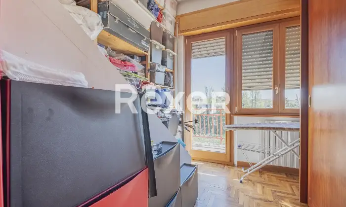 Rexer-Cesano-Vendesi-villa-bifamiliare-Altro