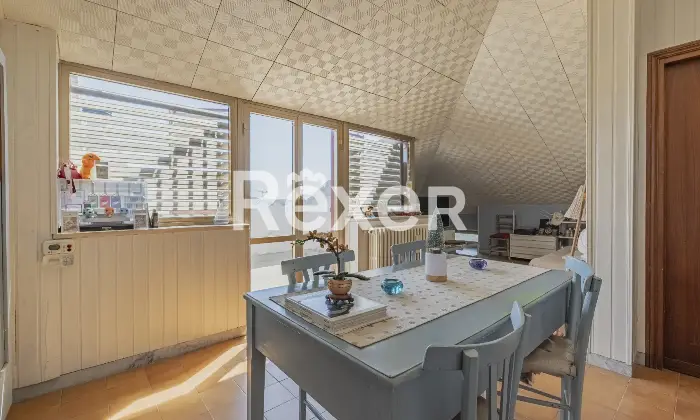 Rexer-Cesano-Vendesi-villa-bifamiliare-Altro