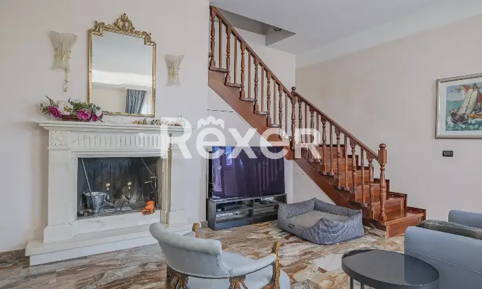 Rexer-Cesano-Vendesi-villa-bifamiliare-Altro