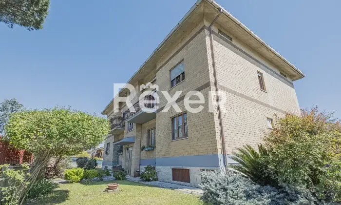 Rexer-Cesano-Vendesi-villa-bifamiliare-Altro