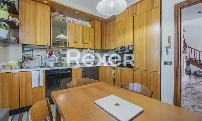 Rexer-Cesano-Vendesi-villa-bifamiliare-Altro