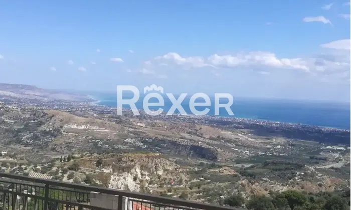 Rexer-Gerace-Vista-mare-e-paese-appartamento-arredato-a-Gerace-pronto-da-vivere-Altro