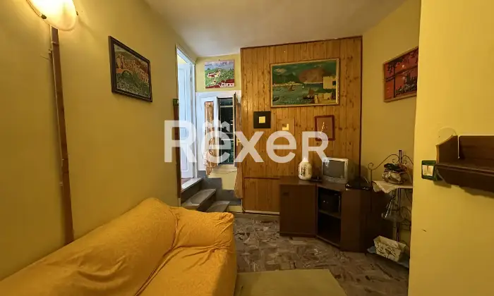 Rexer-Pietrabruna-Caratteristica-casa-depoca-in-centro-storico-Altro