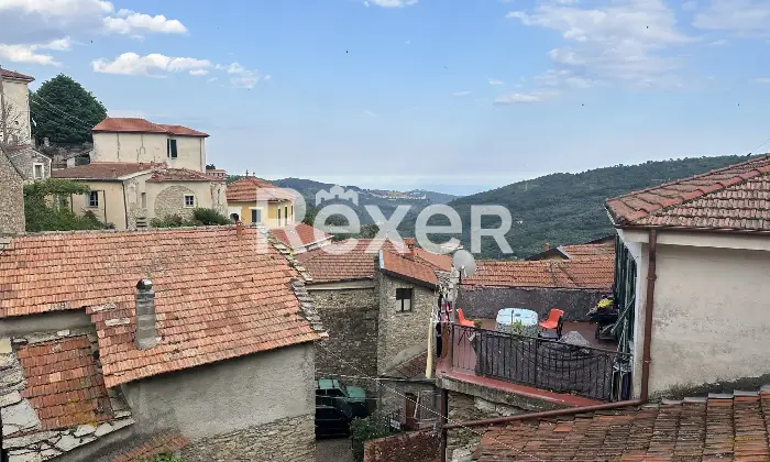 Rexer-Pietrabruna-Caratteristica-casa-depoca-in-centro-storico-Altro