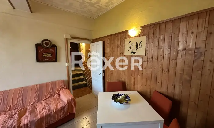 Rexer-Pietrabruna-Caratteristica-casa-depoca-in-centro-storico-Altro