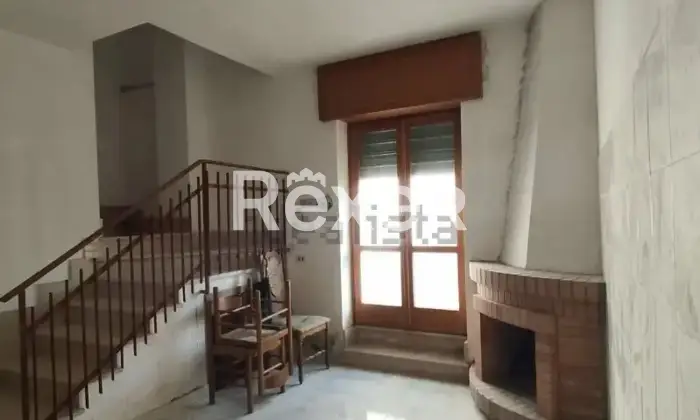 Rexer-Taurasi-Taurasi-immobile-cieloterra-con-giardino-privato-nel-viale-principale-Sala-da-pranzo