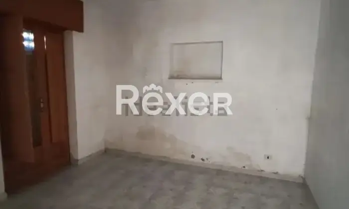 Rexer-Taurasi-Taurasi-immobile-cieloterra-con-giardino-privato-nel-viale-principale-Soggiorno