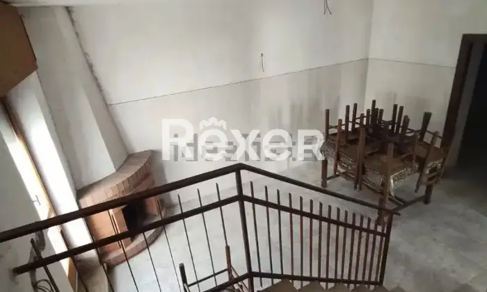 Rexer-Taurasi-Taurasi-immobile-cieloterra-con-giardino-privato-nel-viale-principale-Sala-da-pranzo