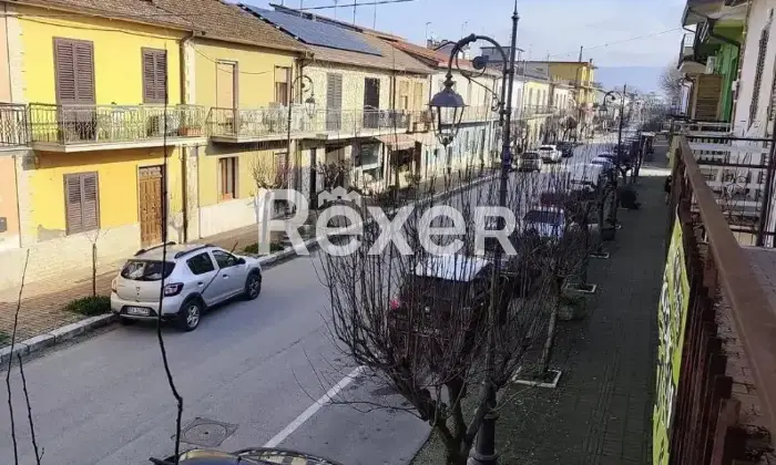 Rexer-Taurasi-Taurasi-immobile-cieloterra-con-giardino-privato-nel-viale-principale-Balcone