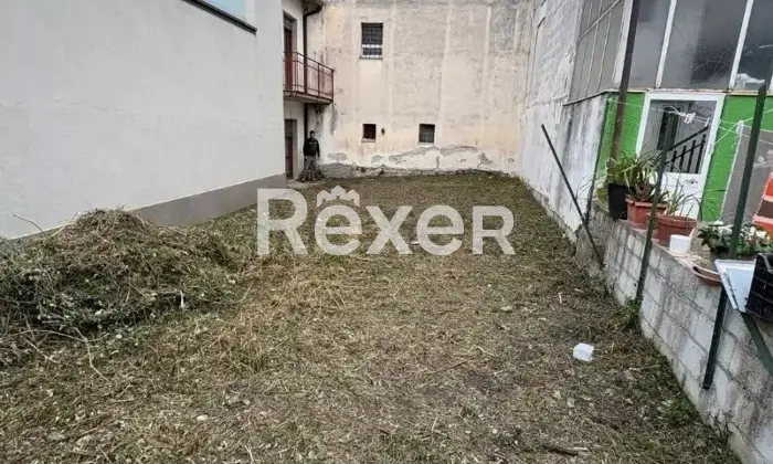 Rexer-Taurasi-Taurasi-immobile-cieloterra-con-giardino-privato-nel-viale-principale-Giardino