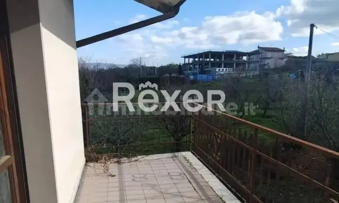 Rexer-Taurasi-Taurasi-villa-con-giardino-mq-a-due-passi-dal-centro-Terrazzo