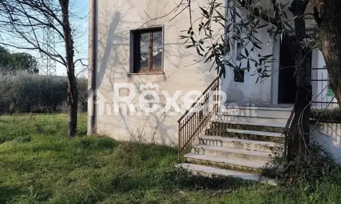 Rexer-Taurasi-Taurasi-villa-con-giardino-mq-a-due-passi-dal-centro-Giardino